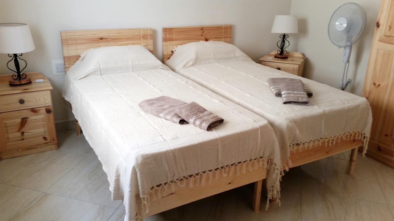 Tal-Marga B&B Qala Ngoại thất bức ảnh