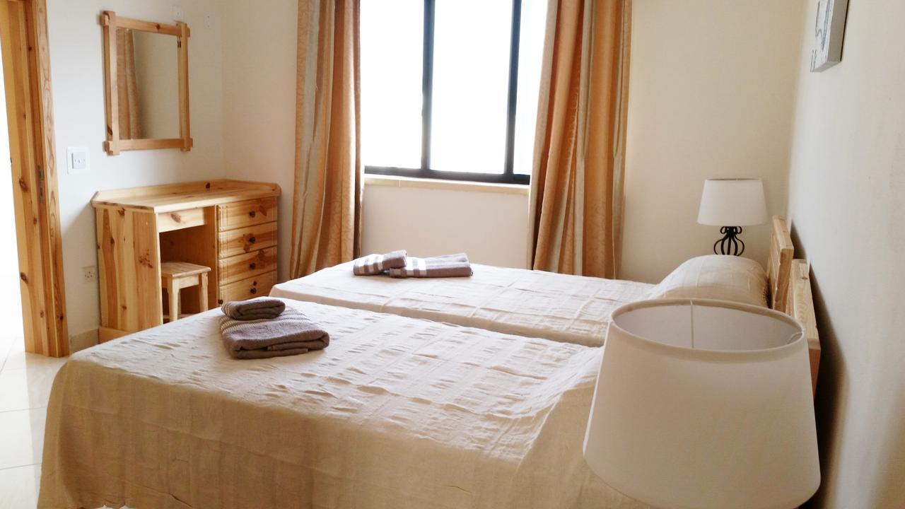 Tal-Marga B&B Qala Ngoại thất bức ảnh