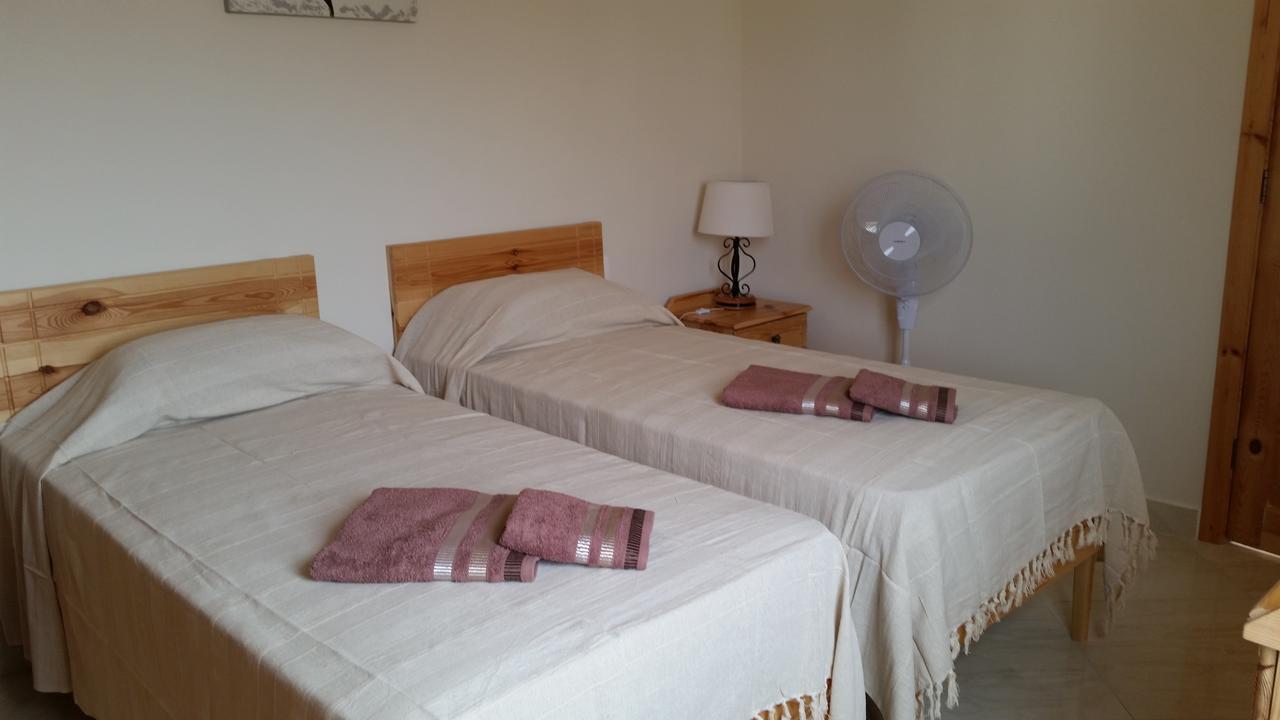 Tal-Marga B&B Qala Ngoại thất bức ảnh